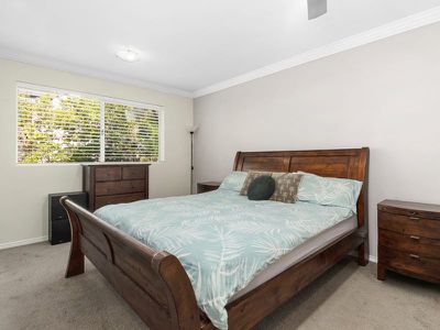 12 / 82-86 Limetree Parade, Runaway Bay