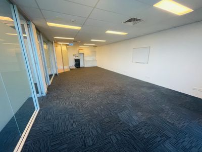 30606 / 9 Lawson Street , Southport